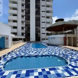 Con Piscina Cerca Al Mar Amoblado Rodadero Sur Gaira